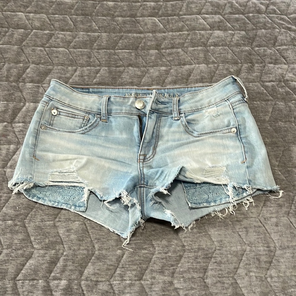 American Eagle shorts - detailed pockets